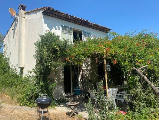Maison à vendre 474 000 € 2 pièces 1 chambre 94 m² 954 m² de terrain Sainte-Maxime 83120