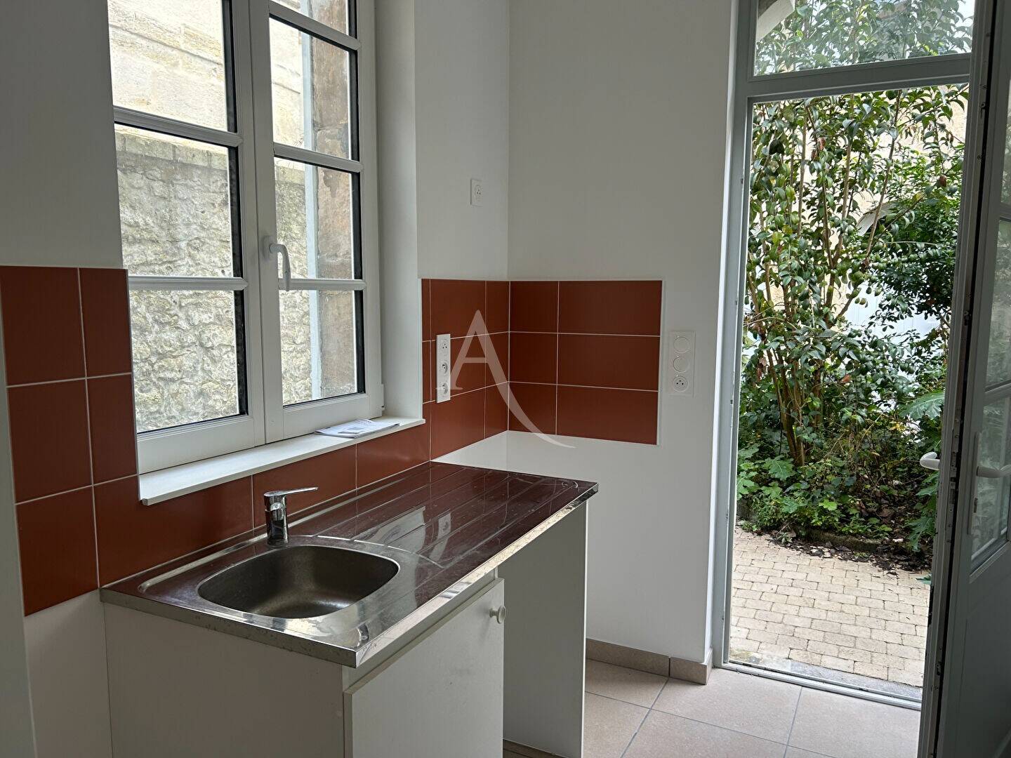 Maison à louer, 29m², ROCHEFORT