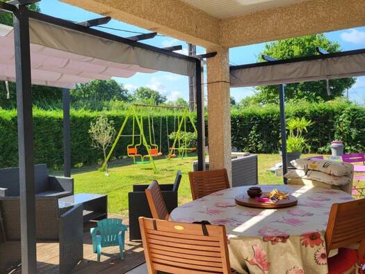 Maison de plain-pied à vendre 219 000 € 5 pièces 4 chambres 106 m² 1 157 m² de terrain La Genête 71290