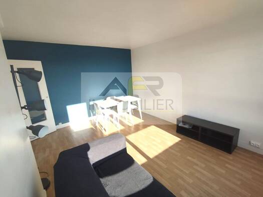 Appartement à vendre 199 000 € 3 pièces 2 chambres 60,24 m² Étage 3/4 Nouveau Bezons Bezons 95870