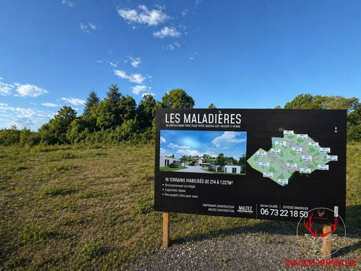 Terrain constructible viabilisé à vendre 200 000 € 622 m² de terrain Charlemagne Vienne 38200