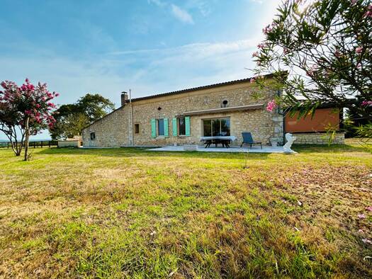 Maison à vendre 630 000 € 7 pièces 5 chambres 198 m² 77 768 m² de terrain Saint-Étienne-de-Villeréal 47210