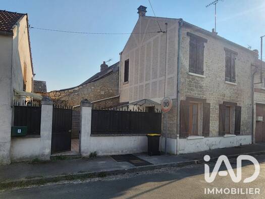 Maison à vendre 185 000 € 3 pièces 2 chambres 60 m² 77 m² de terrain Boran-sur-Oise 60820