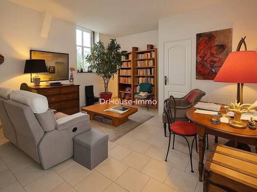 Maison à vendre 348 900 € 12 pièces 8 chambres 309 m² 1 063 m² de terrain Loudun 86200