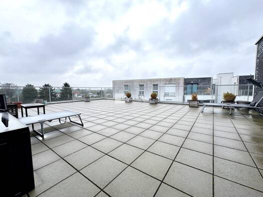 Appartement à vendre 263 000 € 4 pièces 3 chambres 76 m² RDC Faches-Thumesnil 59155