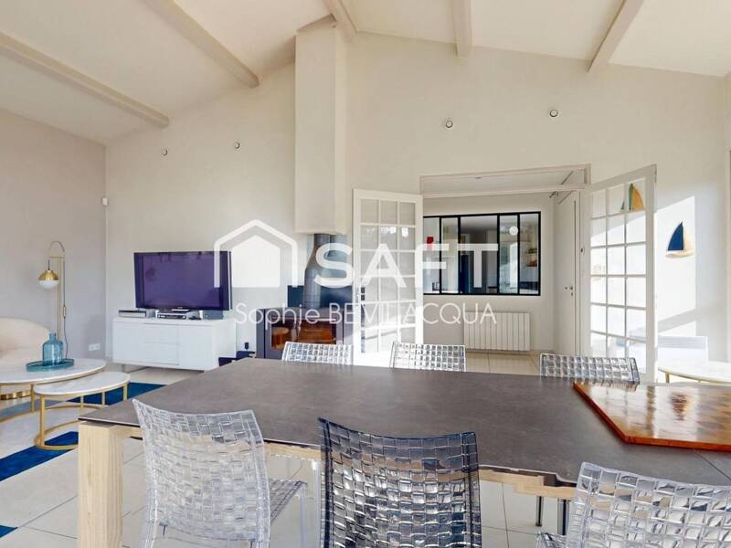 Maison à vendre, 201m², SATHONAY VILLAGE