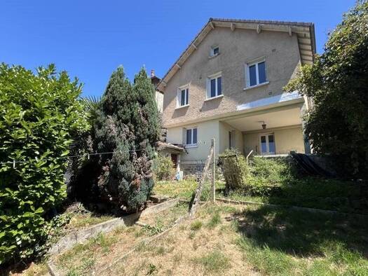 Maison à vendre 138 320 € 8 pièces 4 chambres 132 m² 488 m² de terrain Rural Est Tulle 19000