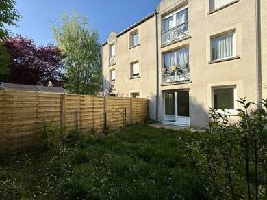 Appartement à vendre 159 000 € 2 pièces 1 chambre 43 m² RDC/3 Le Val des Pigeons-Le Gêne Beynes 78650