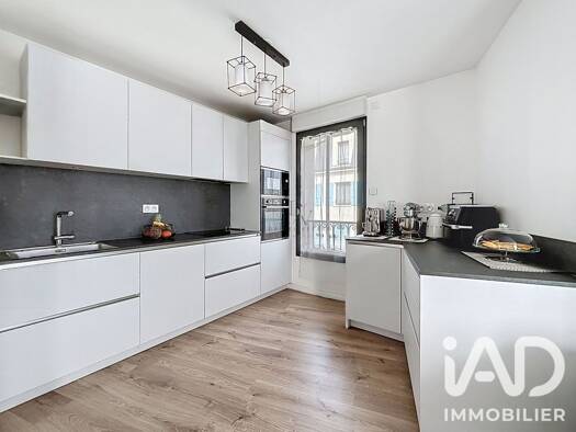 Appartement à vendre 615 000 € 4 pièces 3 chambres 85 m² Étage 3/5 Jardin Parisien Clamart 92140