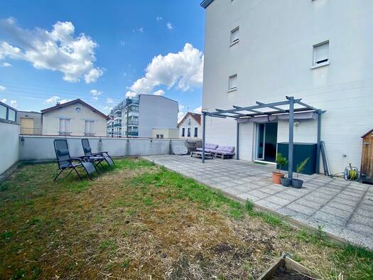 Appartement à louer 1 355 € 3 pièces 2 chambres 56 m² Étage 1/5 La Croix Blanche-Les Richebourgs Sartrouville 78500