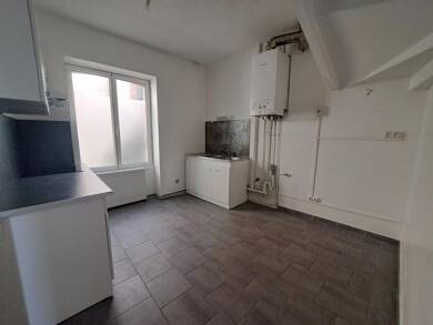 Duplex à louer 500 € 3 pièces 2 chambres 60 m² RDC Faiencerie Gien 45500
