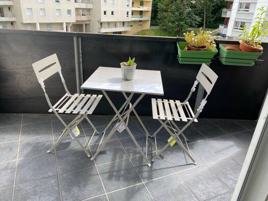 Appartement à louer 1 045 € 3 pièces 2 chambres 74 m² Étage 3/6 Chambery 73000