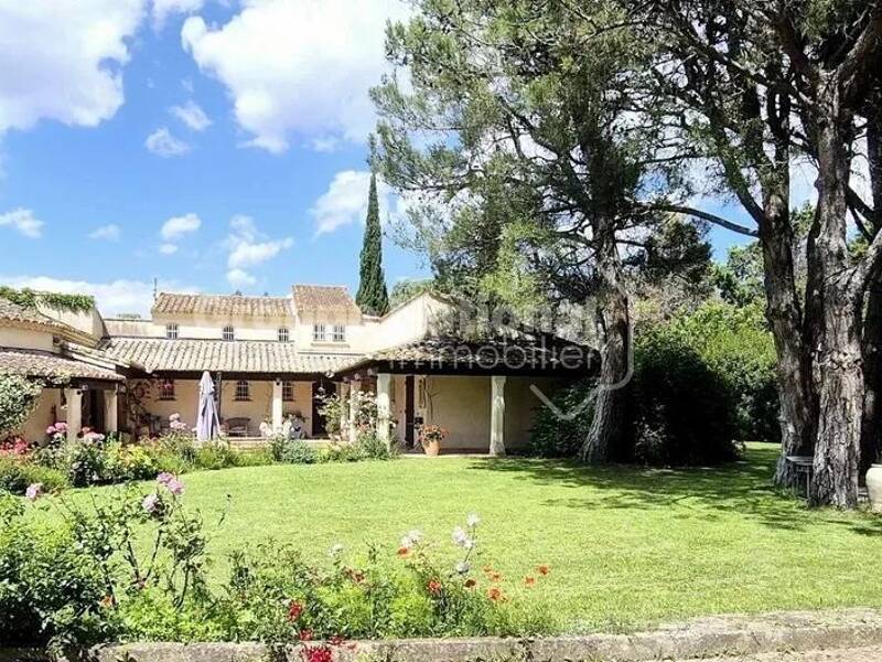 Maison à vendre, 245m², MOURIES
