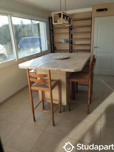 Appartement à louer 1 010 € 4 pièces 75 m² RDC disponible dès maintenant Fargues-Saint-Hilaire 33370
