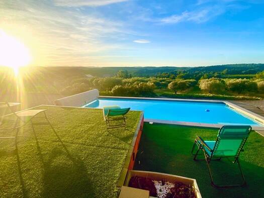 Villa à vendre 510 000 € 6 pièces 5 chambres 195 m² 5 036 m² de terrain Quarante 34310