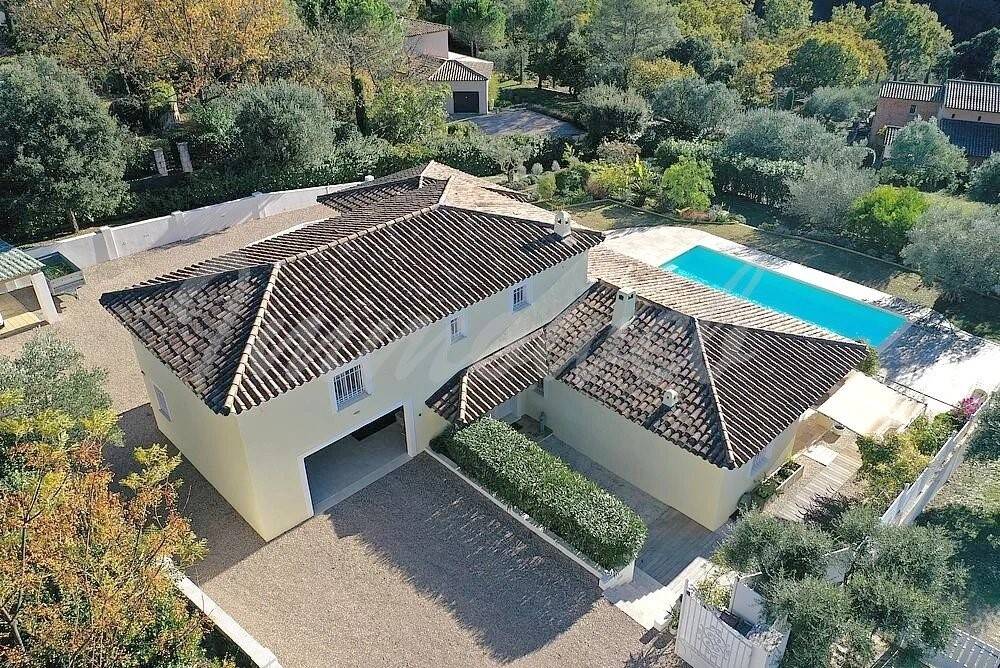 Maison à vendre, 206m², BAGNOLS EN FORET