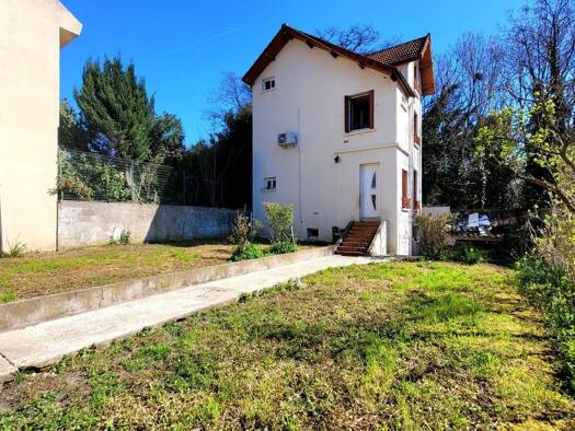 Pavillon à vendre 349 900 € 5 pièces 4 chambres 120 m² 299 m² de terrain Sarcelles 95200