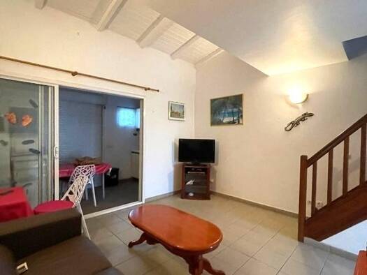 Duplex en viager occupé Bouquet 52 800 € 2 pièces 1 chambre 42 m² Saint-François 97118