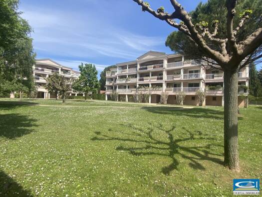 Appartement à vendre 245 000 € 3 pièces 2 chambres 62,74 m² Étage 1/3 Tournon-sur-Rhône 07300