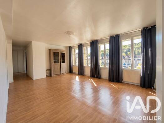 Appartement à vendre 147 700 € 3 pièces 2 chambres 73 m² Étage 2/3 Le Val Les Andelys 27700
