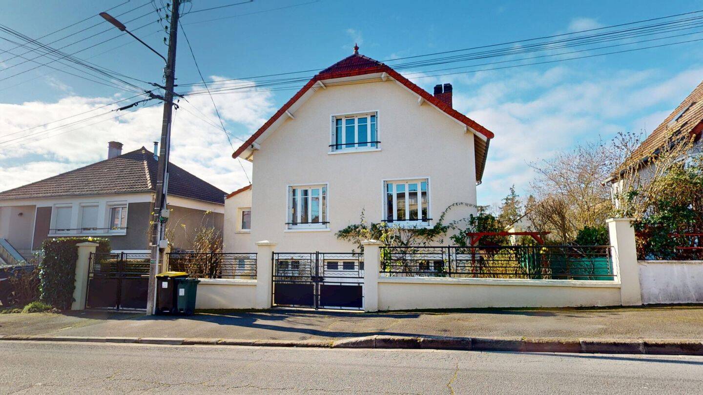 Maison à vendre, 120m², BOURGES