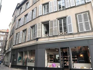 Appartement à louer 830 € 3 pièces 2 chambres 57 m² 4ème étage Clermont-Ferrand 63000