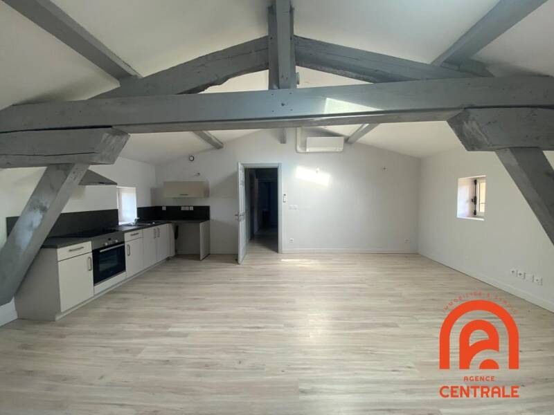 Maison à louer, 83m², TREVOUX