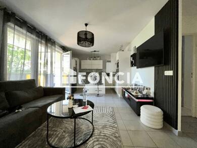 Appartement à louer 895 € 3 pièces 2 chambres 59,4 m² 2ème étage Charréard Vénissieux 69200
