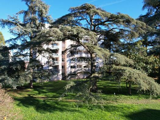 Appartement à vendre 185 500 € 2 pièces 1 chambre 54,6 m² Étage 1/6 Belleroche Villefranche-sur-Saône 69400