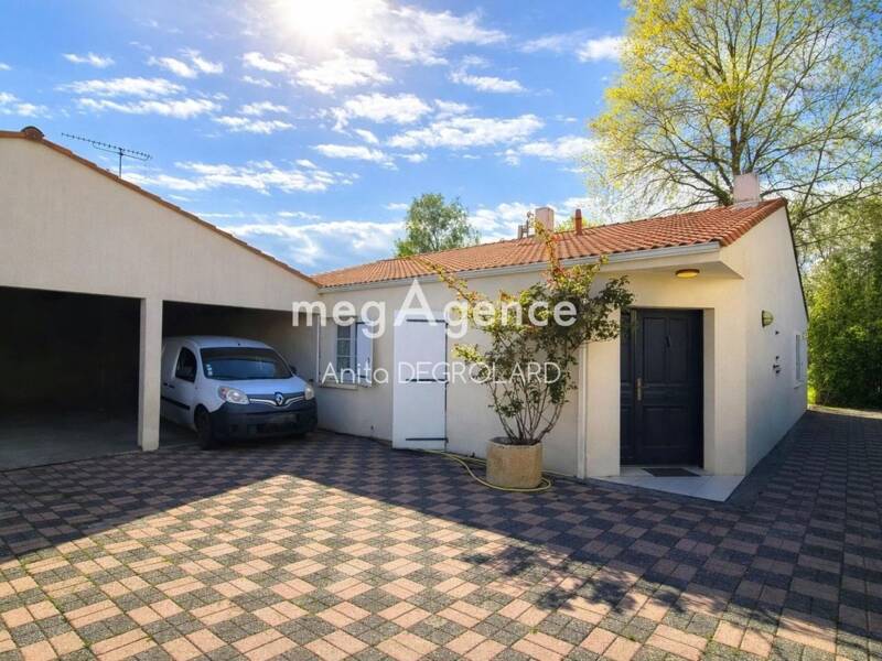Maison à vendre, 141m², LA ROCHE SUR YON