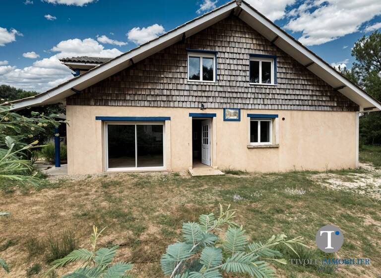 Maison à vendre 325 000 € 6 pièces 5<br/>chambres 150 m²<br/>superficie 2 203 m²<br/>terrain Gaillan-en-Médoc 33340