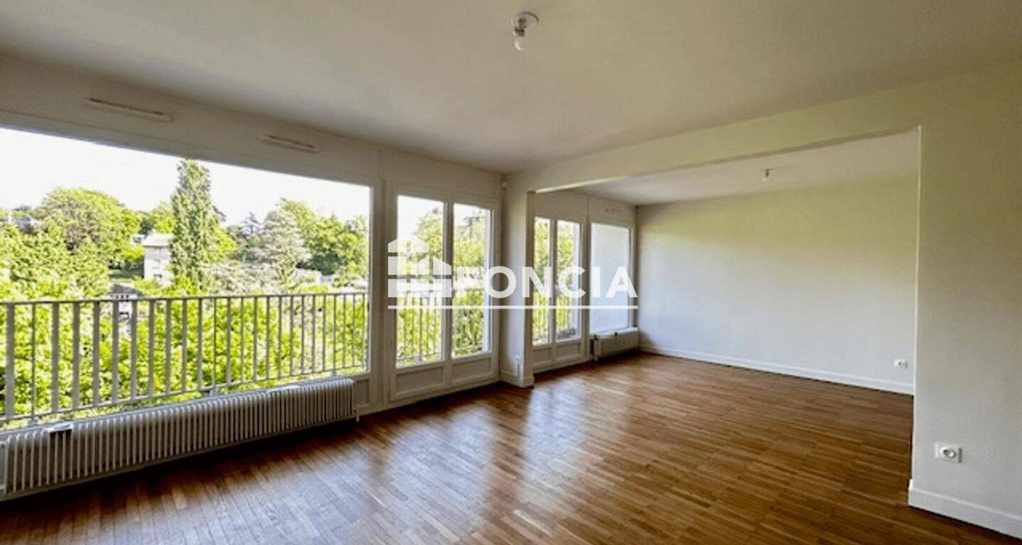 Maison à louer, 94m², SAINTE FOY LES LYON