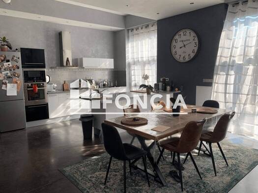 Appartement à louer 900 € 3 pièces 2 chambres 107,7 m² RDC/1 Croix Rouge Tourcoing 59200