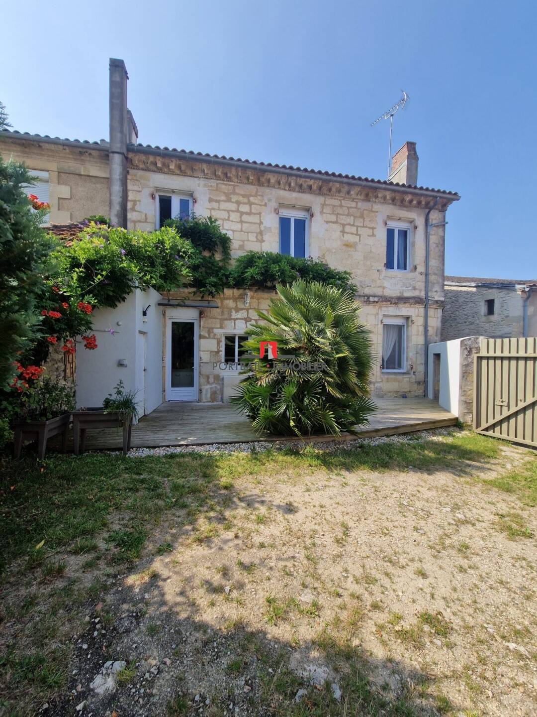 Maison à vendre, 200m², SAINT CIERS SUR GIRONDE