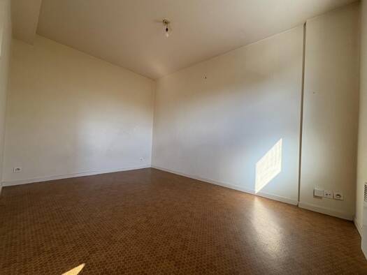 Studio à louer 413 € 1 pièce 21 m² 2ème étage Pont Rousseau Rezé 44400