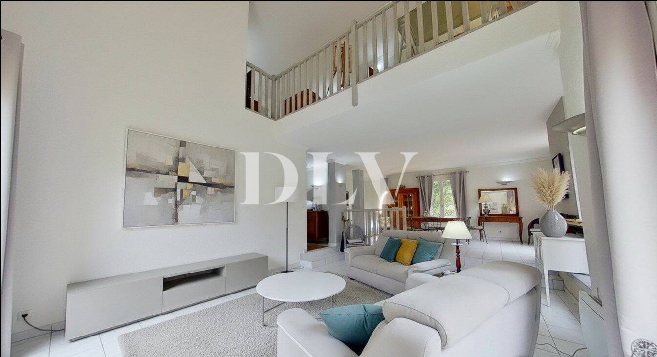Maison à vendre, 194m², VULAINES SUR SEINE