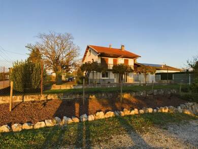Maison à vendre 200 000 € 4 pièces 3 chambres 120 m² 615 m² de terrain Saint-Hilaire-du-Rosier 38840