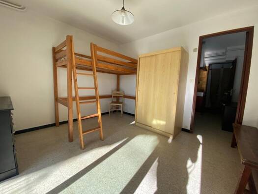 Studio à louer 425 € 1 pièce 22 m² RDC dès le 13/04/2026 Donicarde-Barban La Seyne-sur-Mer 83500