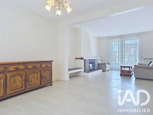 Maison à vendre 369 000 € 8 pièces 4 chambres 150 m² 398 m² de terrain Archeveche Ozoir-la-Ferrière 77330