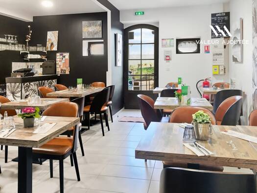 Restaurant à vendre Fonds de commerce 156 800 € 132,8 m² d'espace de restauration Saint-Geniès 24590