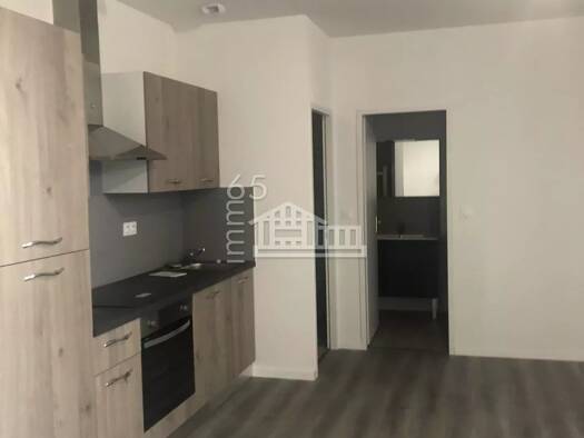 Appartement à louer 595 € 2 pièces 1 chambre 48 m² RDC Centre-Marcadieu-Marne Tarbes 65000