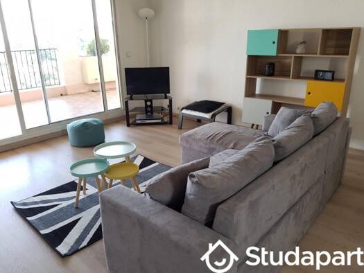 Appartement à louer 1 280 € 3 pièces 75 m² 2ème étage dès le 01/09/2026 Le Roc Fleuri-Capitou (Jeanne d'Arc) Mandelieu-la-Napoule 06210