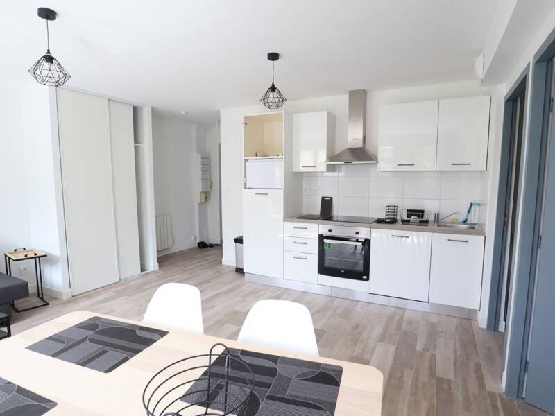 Maison à louer, 44m², LYON 8E