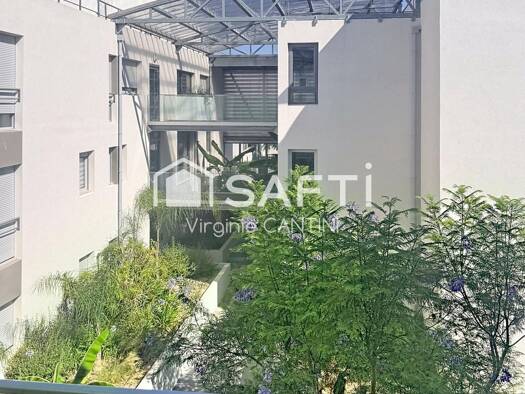Duplex à vendre 445 000 € 3 pièces 2 chambres 77 m² Étage 2/2 Nord La Ciotat 13600