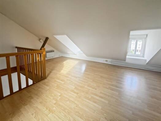 Duplex à louer 700 € 2 pièces 1 chambre 35 m² 2ème étage Centre Ville Reims 51100