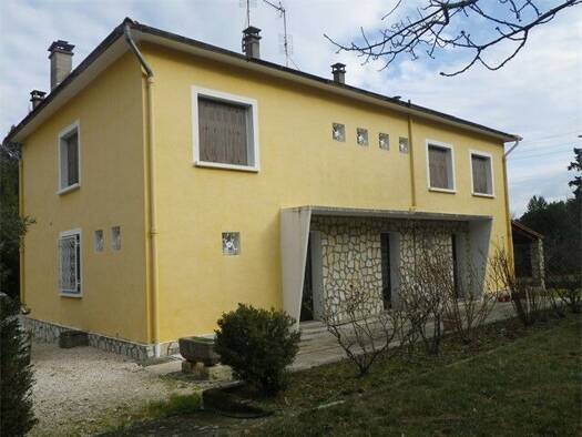 Appartement à louer 617 € 2 pièces 1 chambre 55,6 m² RDC Rieu Alès 30100