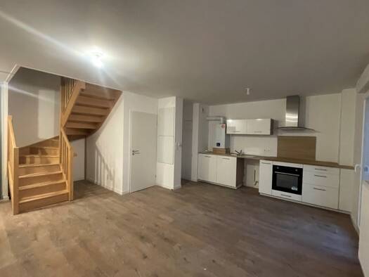 Appartement à louer 885 € 3 pièces 65,2 m² RDC/3 dès le 20/12/2025 Bourg Delivrance Lille 59160