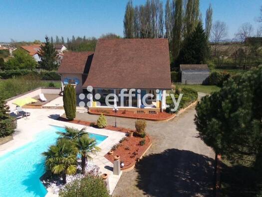 Maison à vendre 449 000 € 7 pièces 5 chambres 220 m² 1 805 m² de terrain Davayat 63200