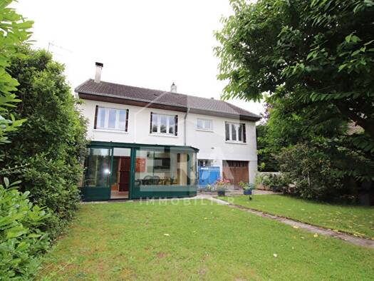 Maison à vendre 499 000 € 8 pièces 5 chambres 170 m² 505 m² de terrain Le Bois de Gaumont Villiers-sur-Marne 94350