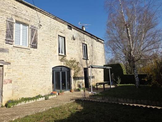 Maison à vendre 158 000 € 8 pièces 3 chambres 185 m² 7 733 m² de terrain Tanlay 89430